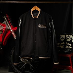 Chaqueta UNIVERSITY paño negra