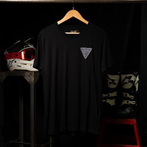 Remera SERVICE negra
