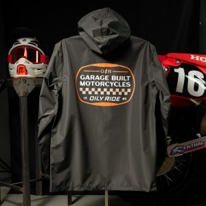 Impermeable BUILT ANORAK gris