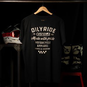 Remera WITH PRIDE negra