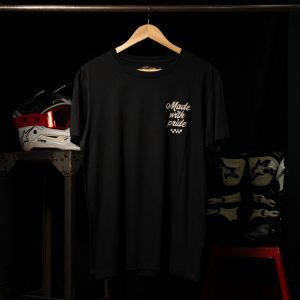 Remera WITH PRIDE negra