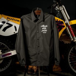Rompeviento WITE PRIDE gris